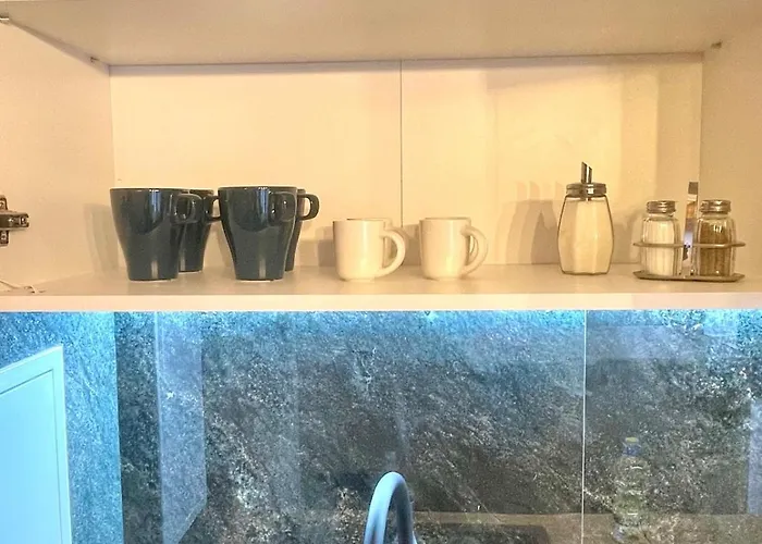 Two Modern In One Building By Si 公寓 *