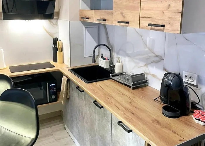 Two Modern In One Building By Si 公寓 *