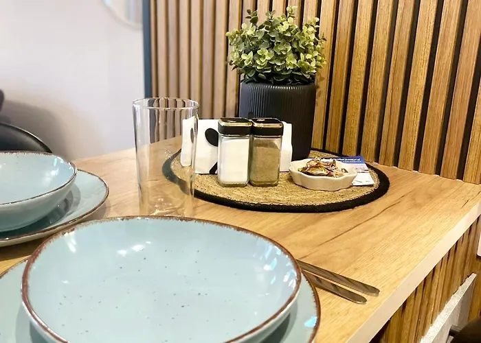 Two Modern In One Building By Si 公寓