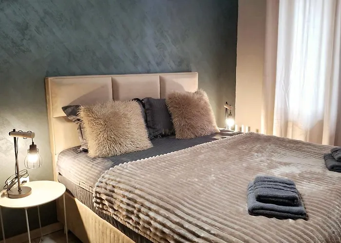 Two Modern In One Building By Si *