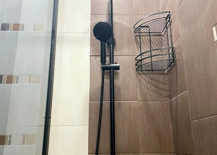 Two Modern In One Building By Si 公寓 班斯科